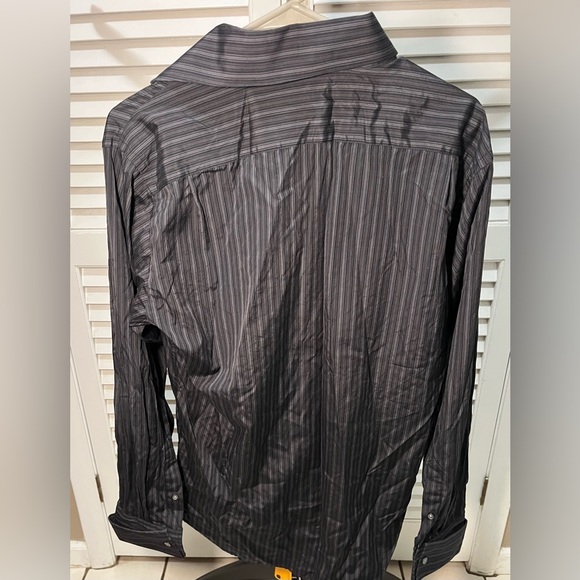 Banana Republic Black and Grey (15 - 15 1/2 ) Button Down Medium Shirt - Picture 4 of 8
